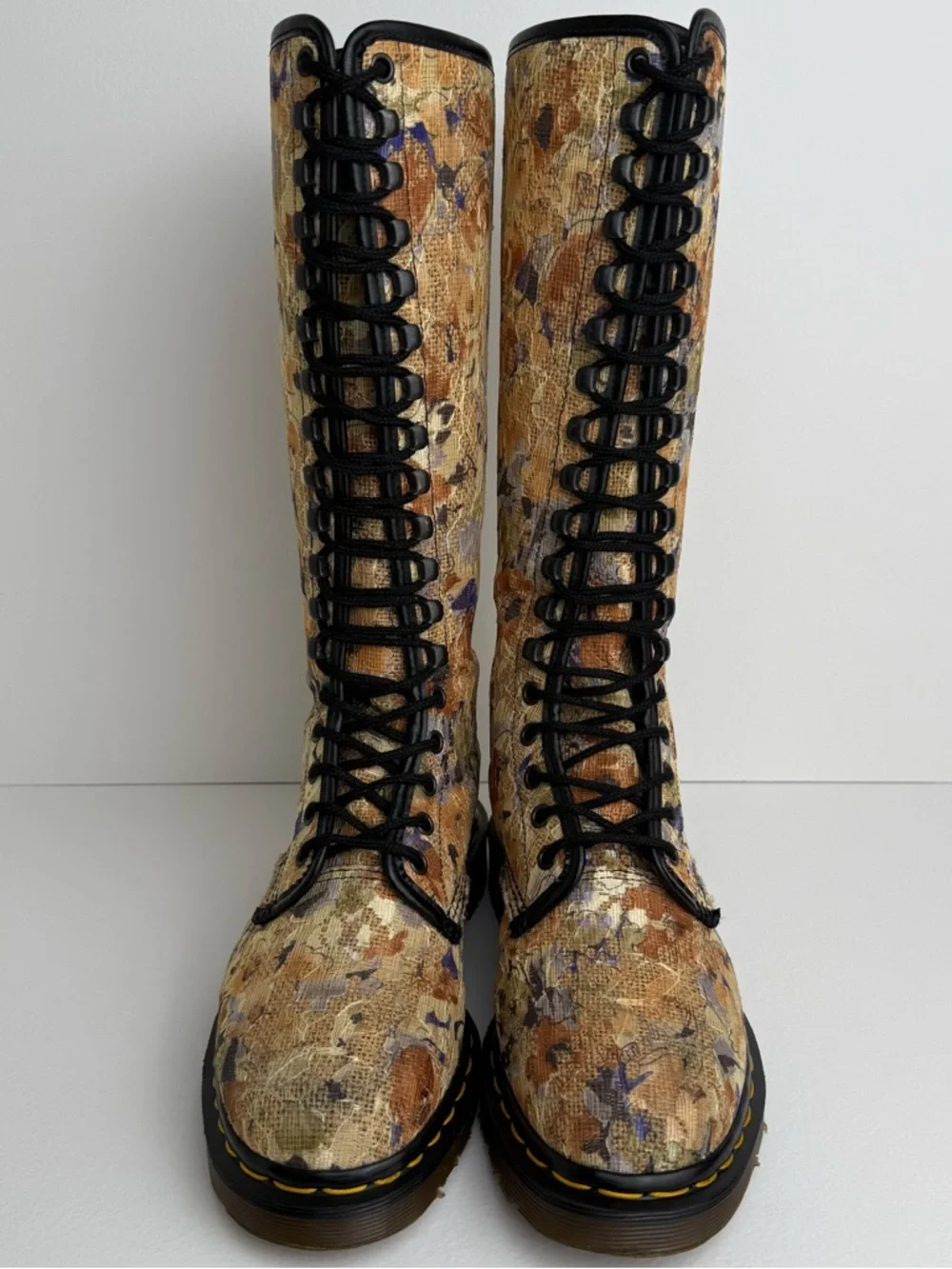 Vintage Dr. Martens England Burlap Floral Lace Fabric Tall Boho MIE Boots UK 5 - Picture 2 of 16